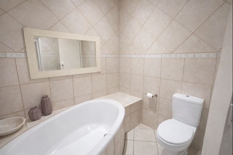 6 Bedroom Property for Sale in Sasolburg Ext 4 Free State